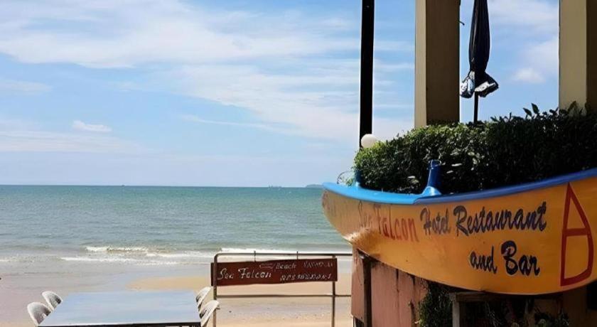 Sea Falcon On The Water Na Chom Thian Exterior photo